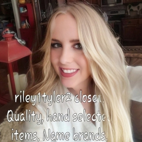 Green cashmere V-Neck Sweater  sz L - Picture 6 of 6